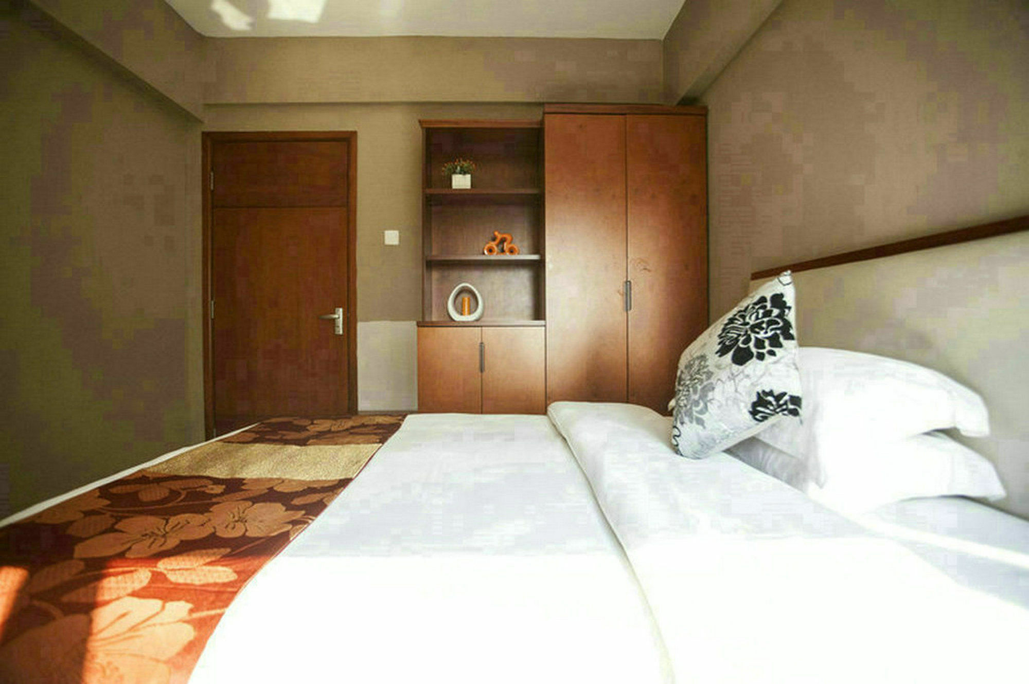 Estay Apartments Canton Esterno foto